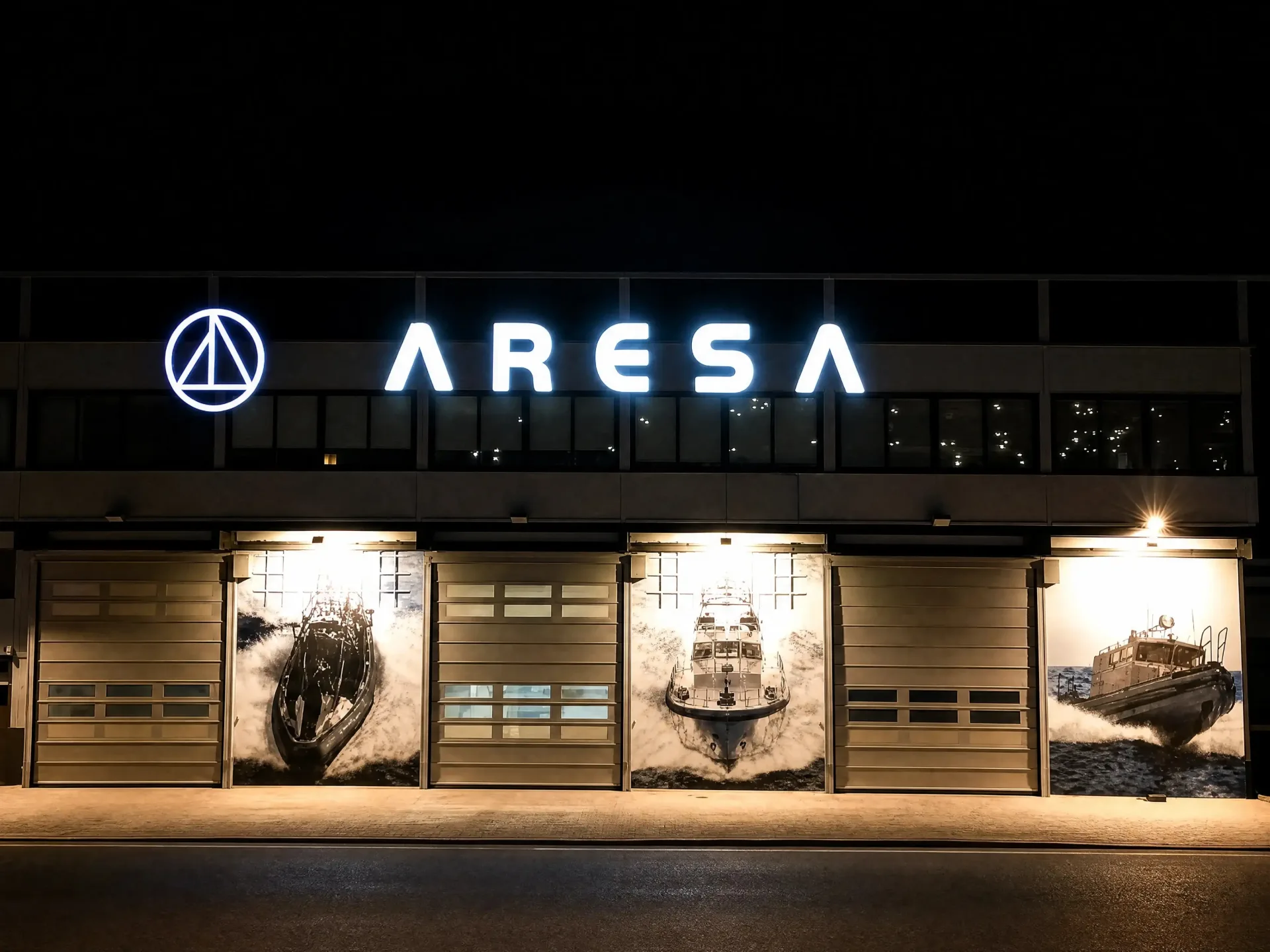 La herramienta definitiva de conversión y branding industrial premium